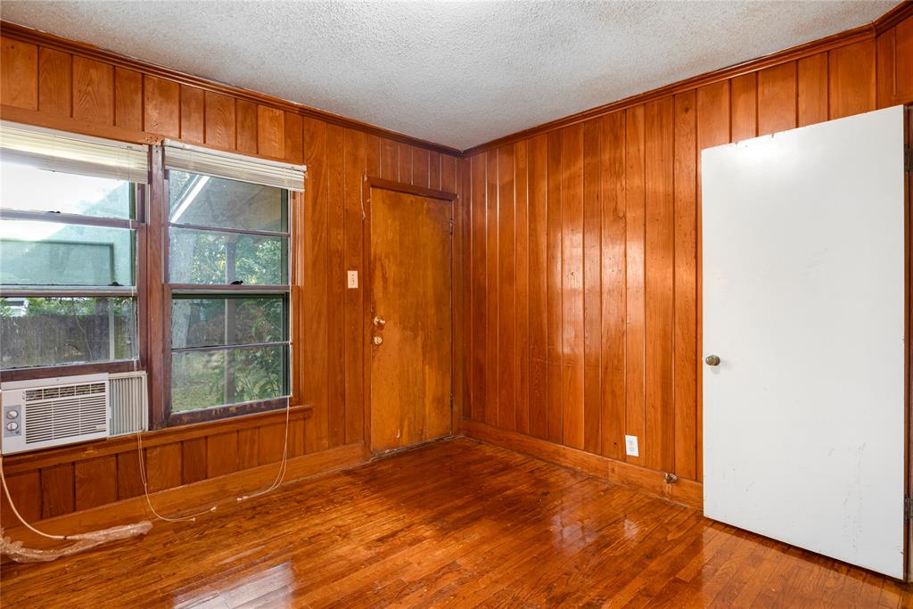 Walter H Knight - Residential