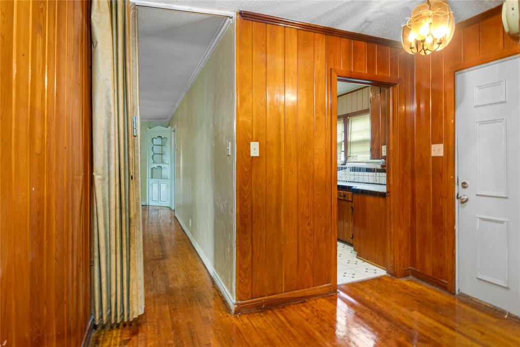 Walter H Knight - Residential