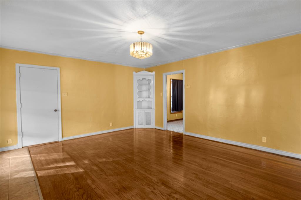 Walter H Knight - Residential