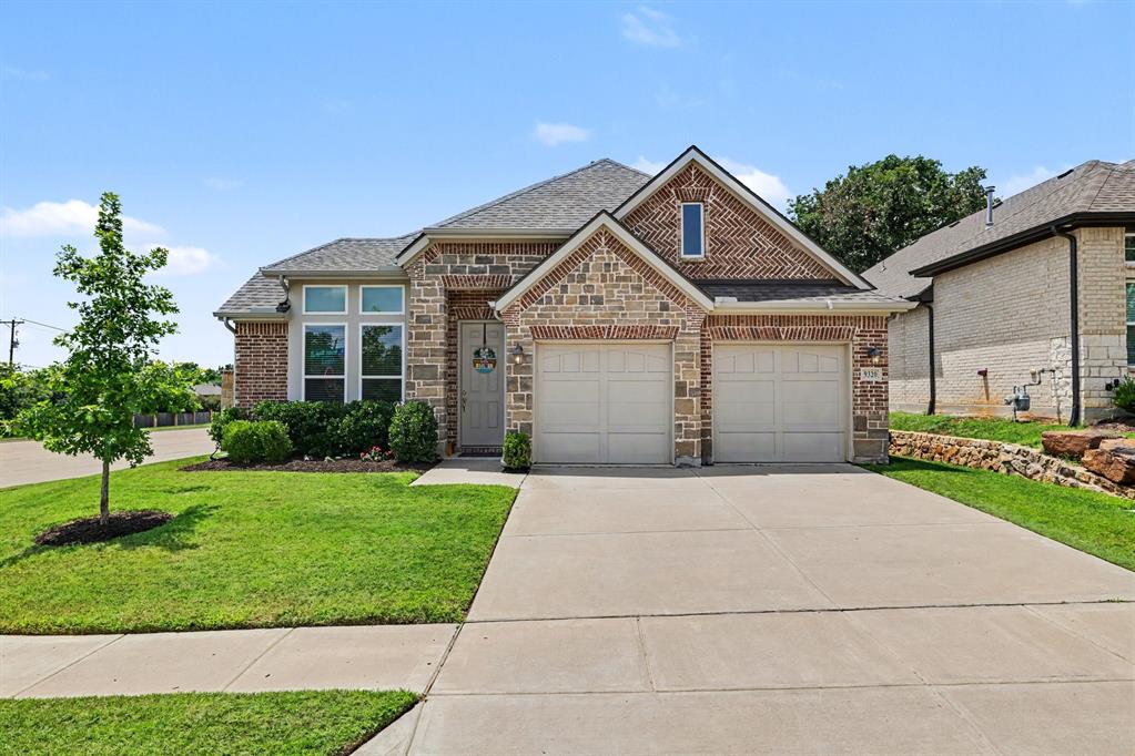 9320 Western Ridge Trail