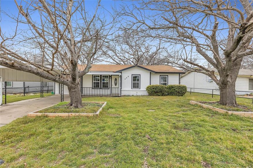 Adorable Move-In ready bungalow in convenient location to highways, stores, and walking distance to schools and brand new Saginaw Public Library. This completely remodeled home features: 3 bedrooms, 1 bathroom, open floor plan from kitchen to living room, Upgraded lighting and stainless steel appliances, granite countertops and a light and airy design. 1 car garage and 1 carport parking space. Great backyard for entertaining.