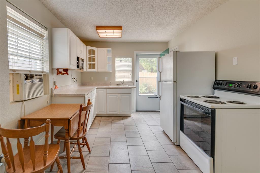 Yates Add - Residential Lease