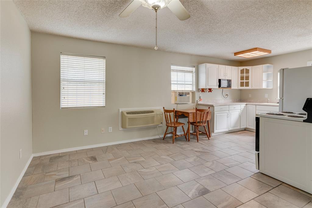 Yates Add - Residential Lease