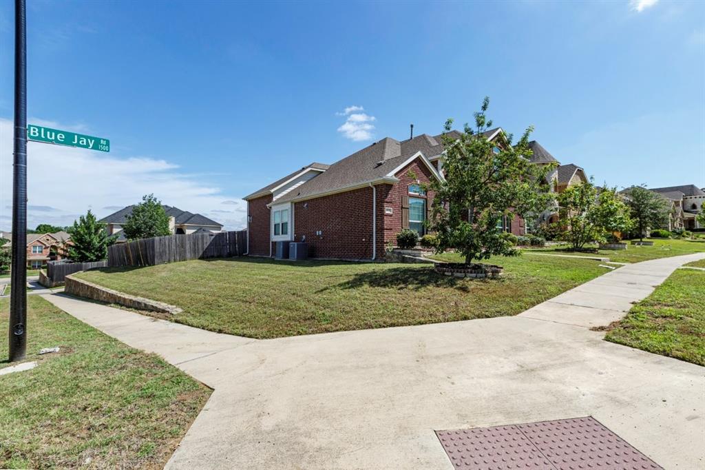 1522 Blue Jay Road