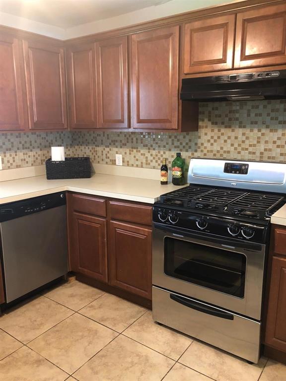 Windsor Place Add - Residential Lease