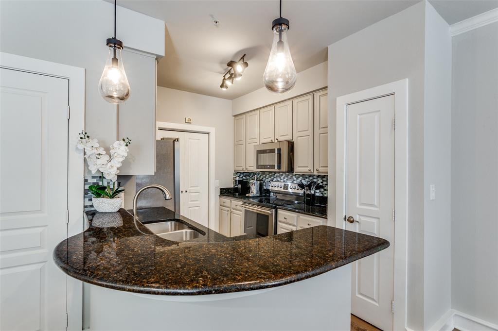 Residences of Museum Place Condos - Residential