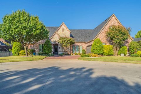 4001 Fairmont Court Bedford TX 76021