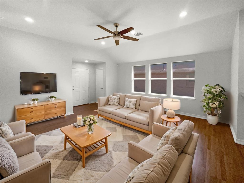 105 Hazelnut Trail