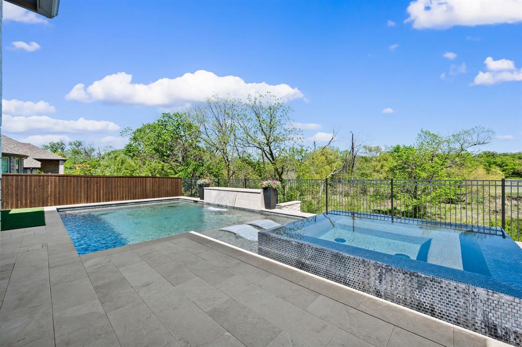Creekside - Residential