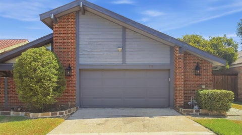 Photo of 3732 Millswood Drive, Irving, TX 75062 (MLS # 21387645)