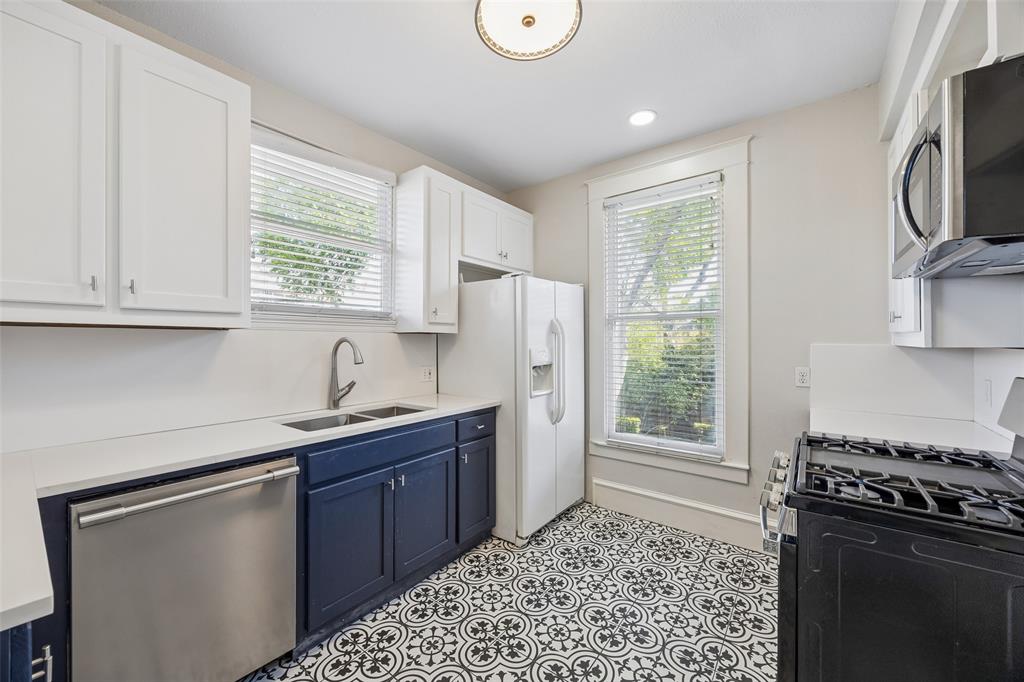 2605 Hibernia Street