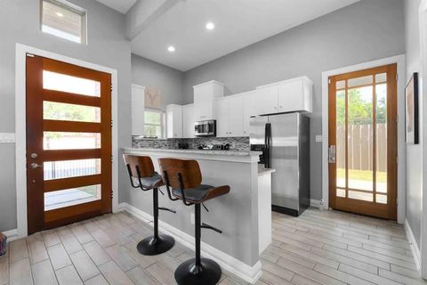 Tiny photo for 3807 Vilbig Road, Dallas, TX 75212 (MLS # 20816141)