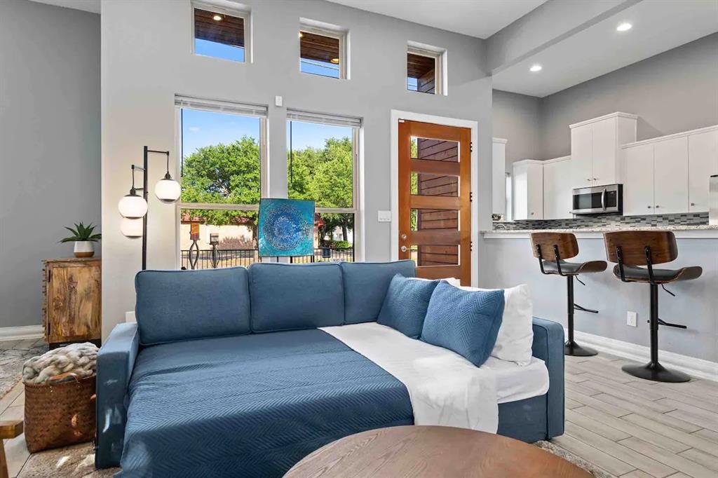 Roosevelt Manor 1st Inst - Residential Lease