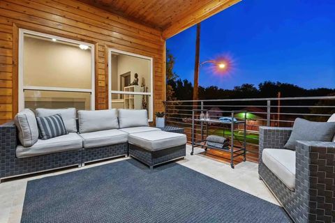Tiny photo for 3807 Vilbig Road, Dallas, TX 75212 (MLS # 20816141)