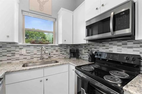Tiny photo for 3807 Vilbig Road, Dallas, TX 75212 (MLS # 20816141)