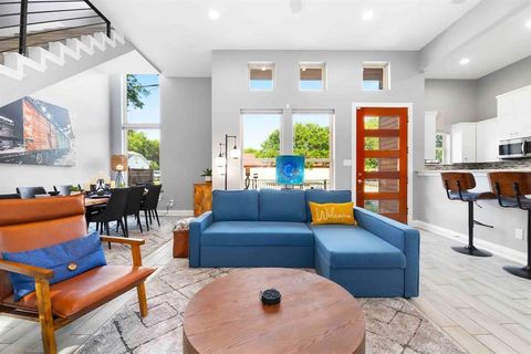 Tiny photo for 3807 Vilbig Road, Dallas, TX 75212 (MLS # 20816141)