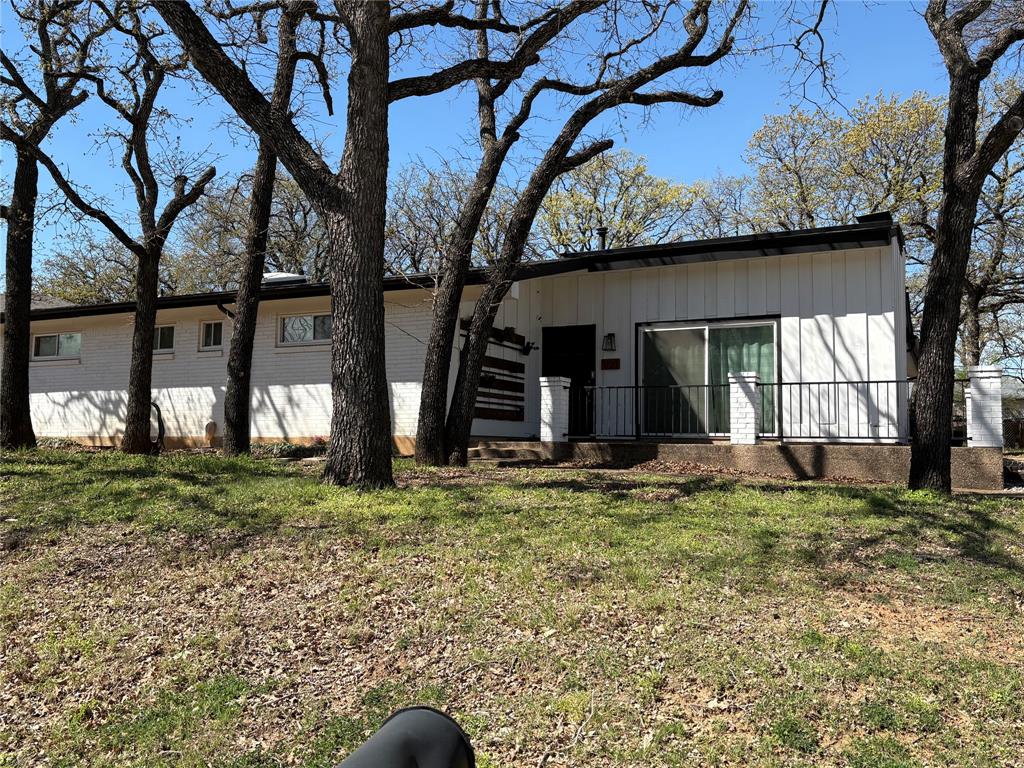 1121 Wade Drive
