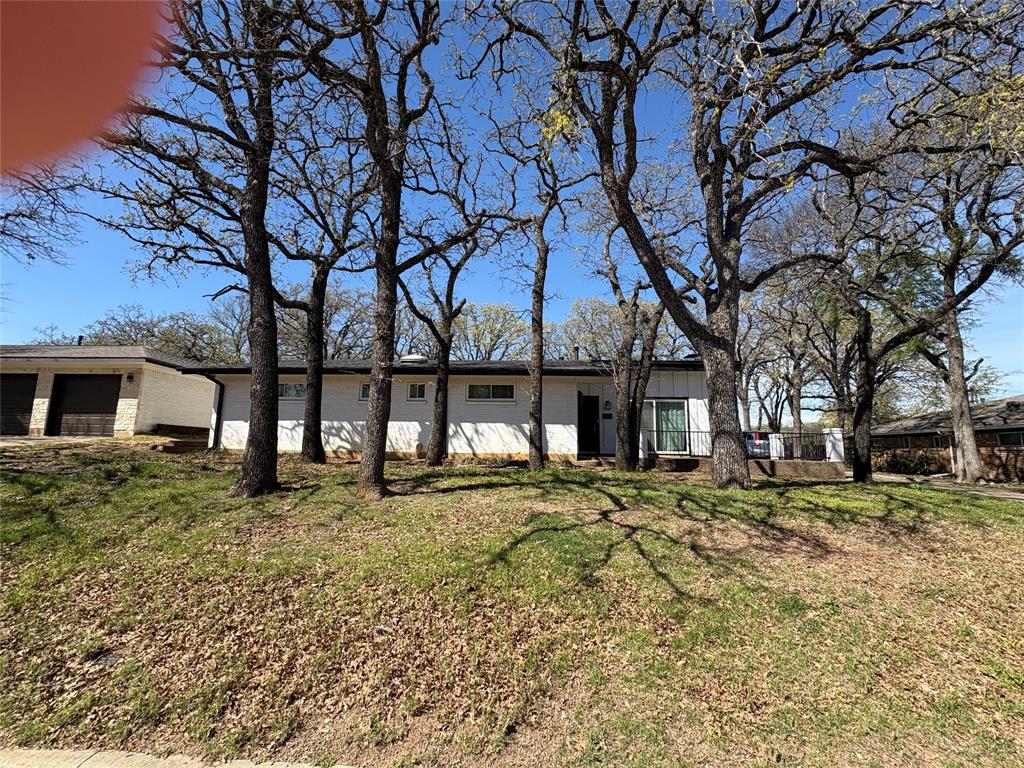 1121 Wade Drive