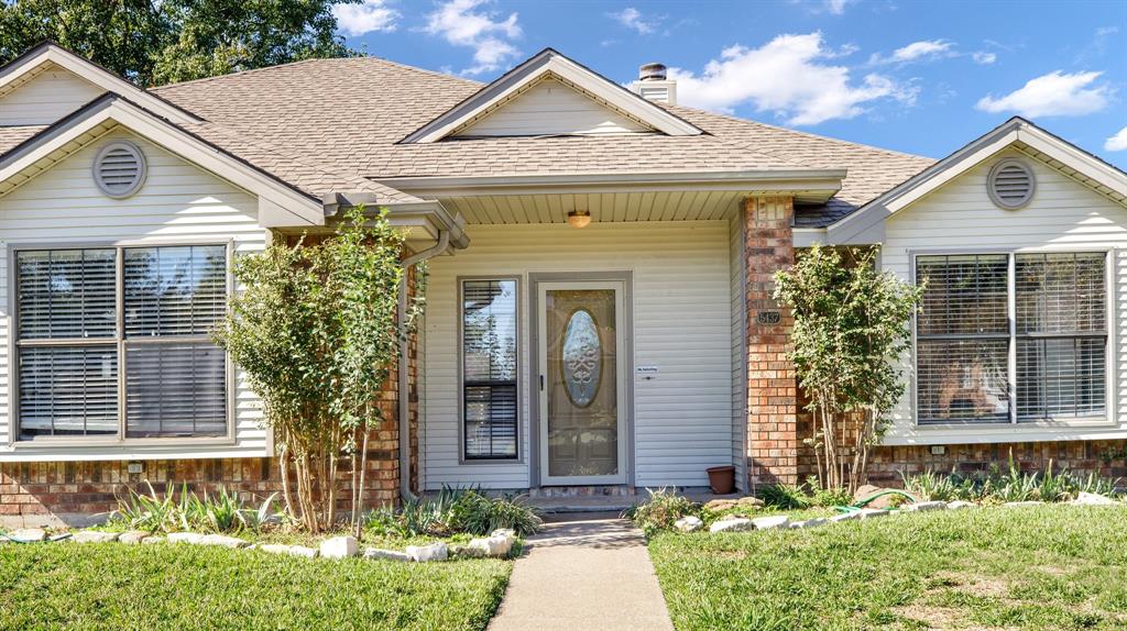 5437 Meadow Vista Lane