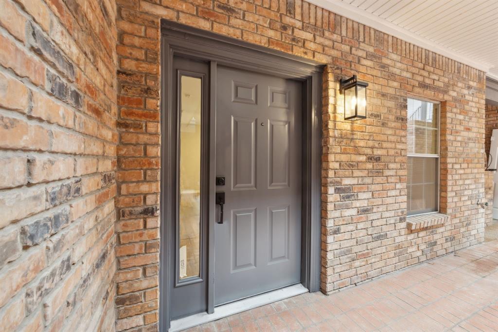 Parkway Quarter Condos - Residential