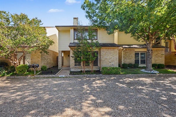 5825 PRESTON VALLEY DR, DALLAS, TX 75240 - Image 3e2d2d46f5d6c991d52f7381c2f3b0e3/3727000012
