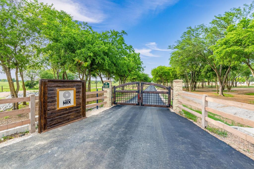 1000 County Road 904