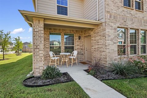 Tiny photo for 4812 Sparkling Pathway, Haltom City, TX 76117 (MLS # 21337017)