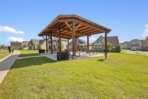 Tiny photo for 4812 Sparkling Pathway, Haltom City, TX 76117 (MLS # 21337017)