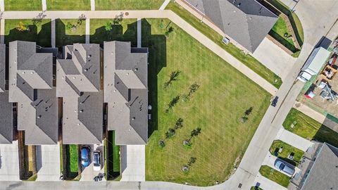 Tiny photo for 4812 Sparkling Pathway, Haltom City, TX 76117 (MLS # 21337017)