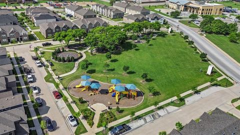 Tiny photo for 4812 Sparkling Pathway, Haltom City, TX 76117 (MLS # 21337017)