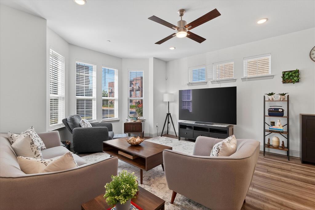 6064 Silverado Trail