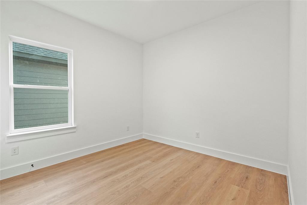 Lincoln Manor - Residential