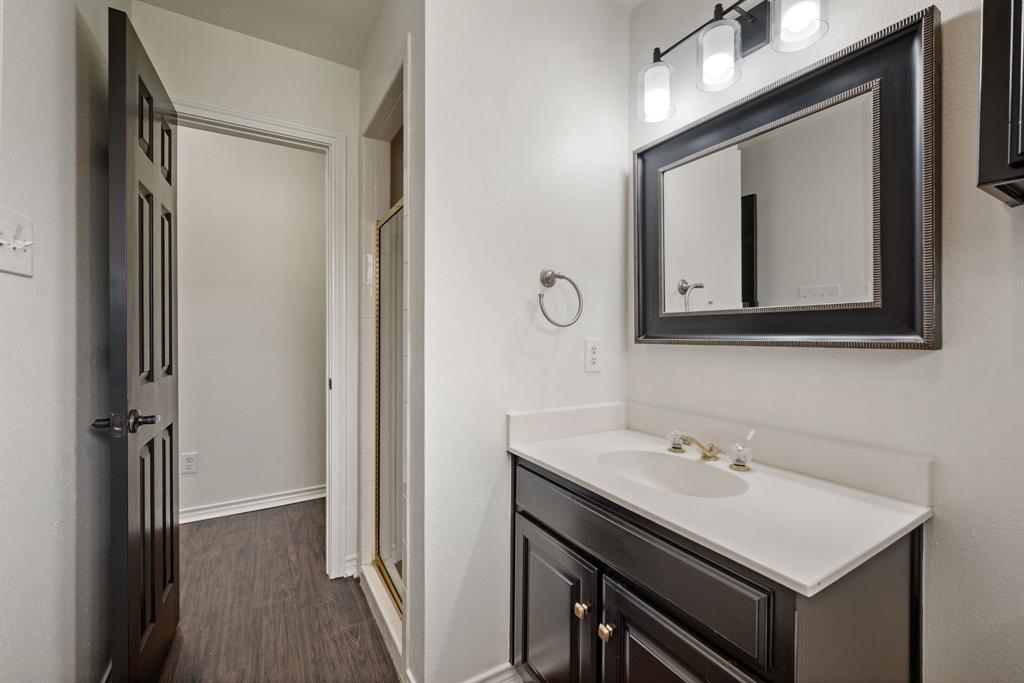 Ross Downs - Residential Lease