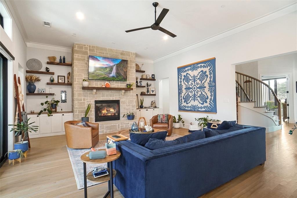 Windsor Estates Keller - Residential