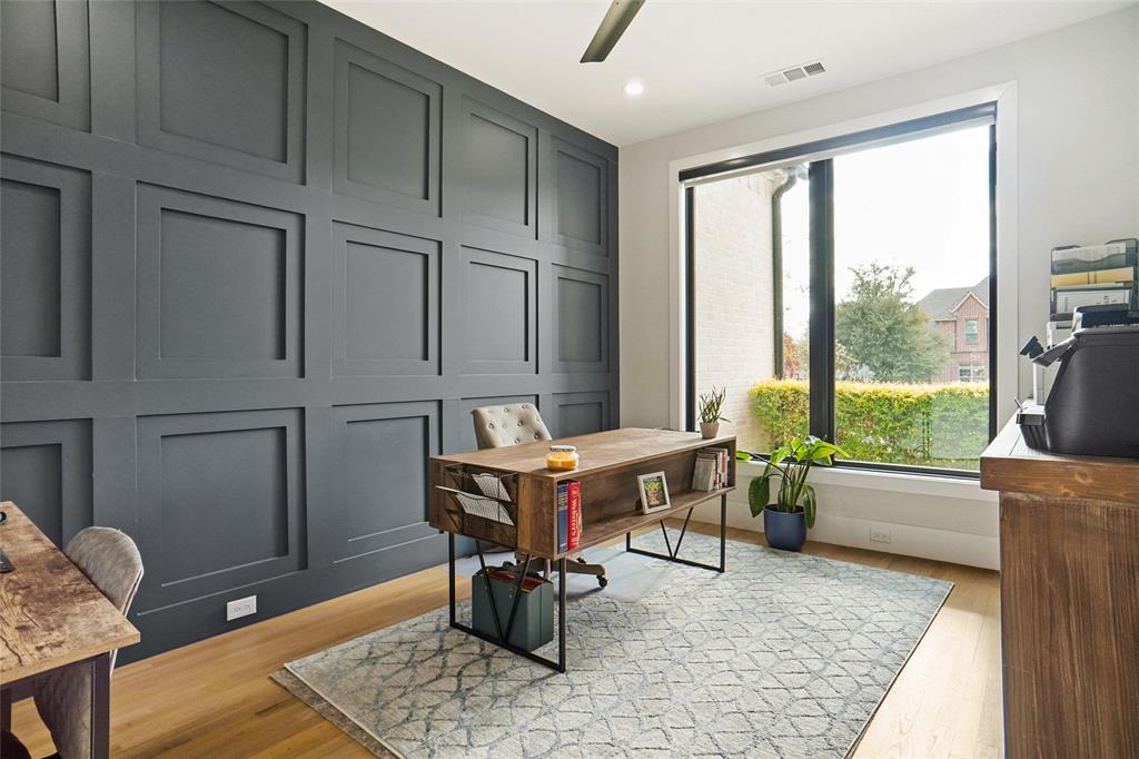 Windsor Estates Keller - Residential