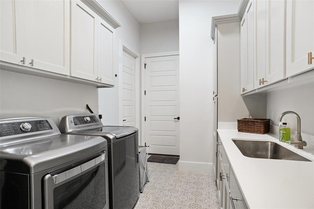 Windsor Estates Keller - Residential