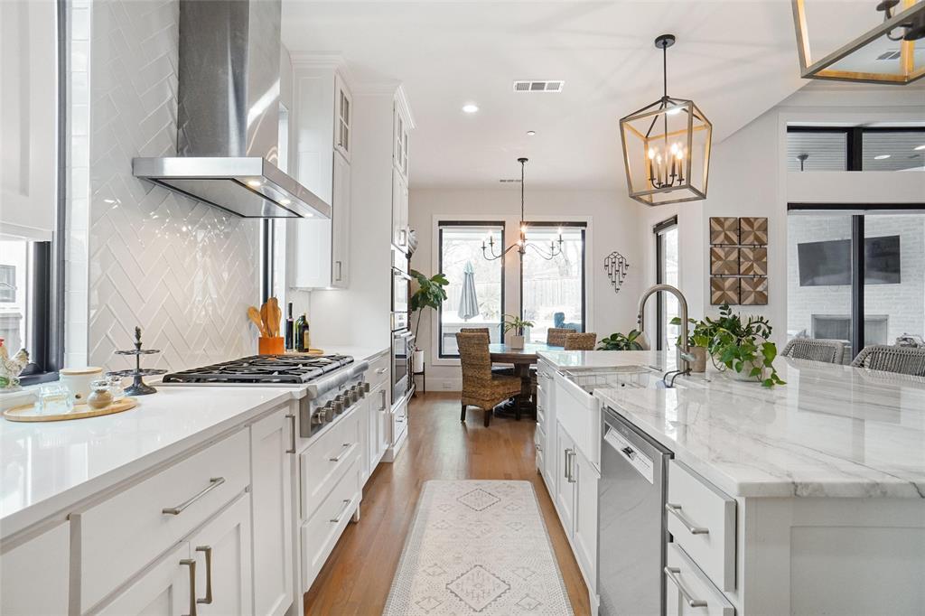 Windsor Estates Keller - Residential