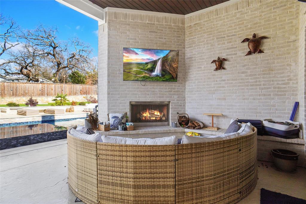 Windsor Estates Keller - Residential