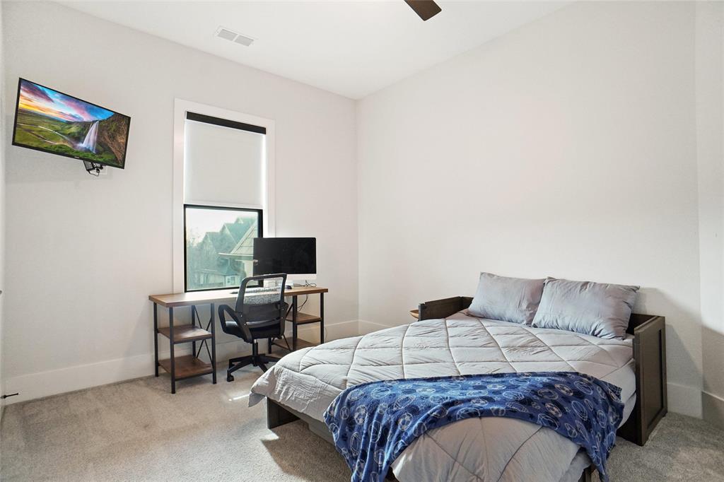 Windsor Estates Keller - Residential