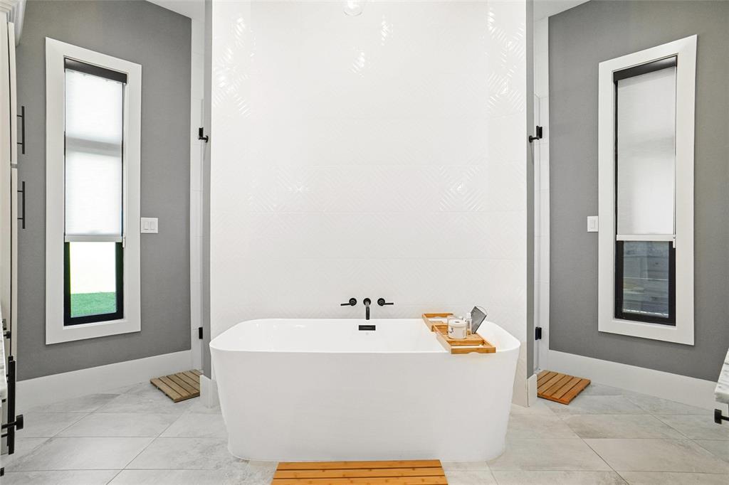 Windsor Estates Keller - Residential