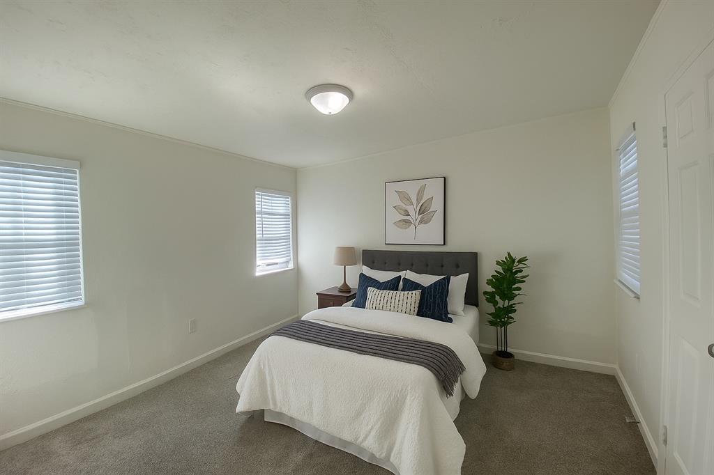 Lea Crest - Residential