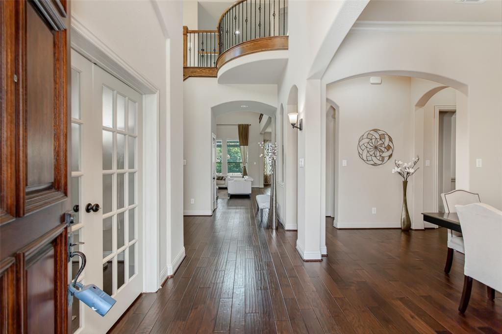 200 San Bernard Drive