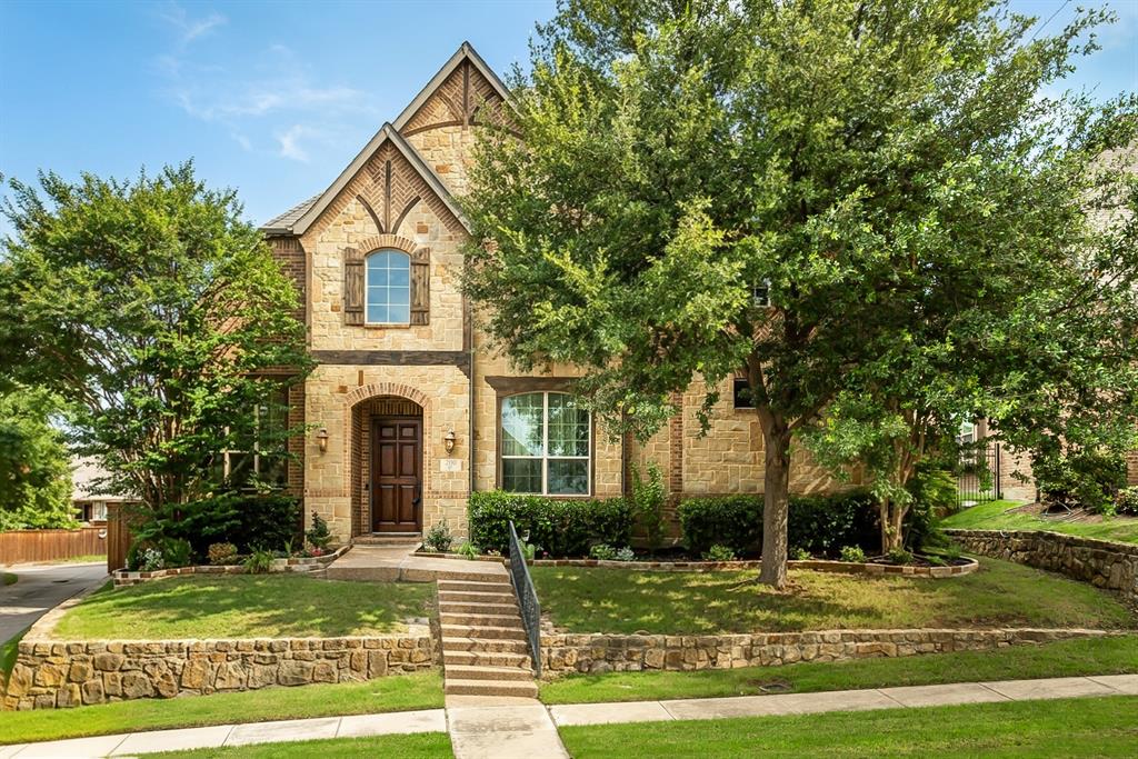 200 San Bernard Drive