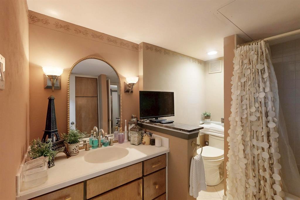 Bowser Ave Condo - Residential