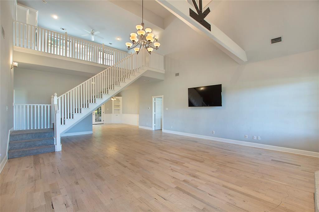 6586 Lone Star Lane