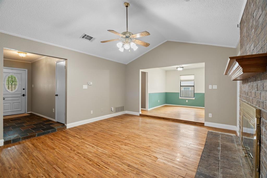 7713 Miracle Lane