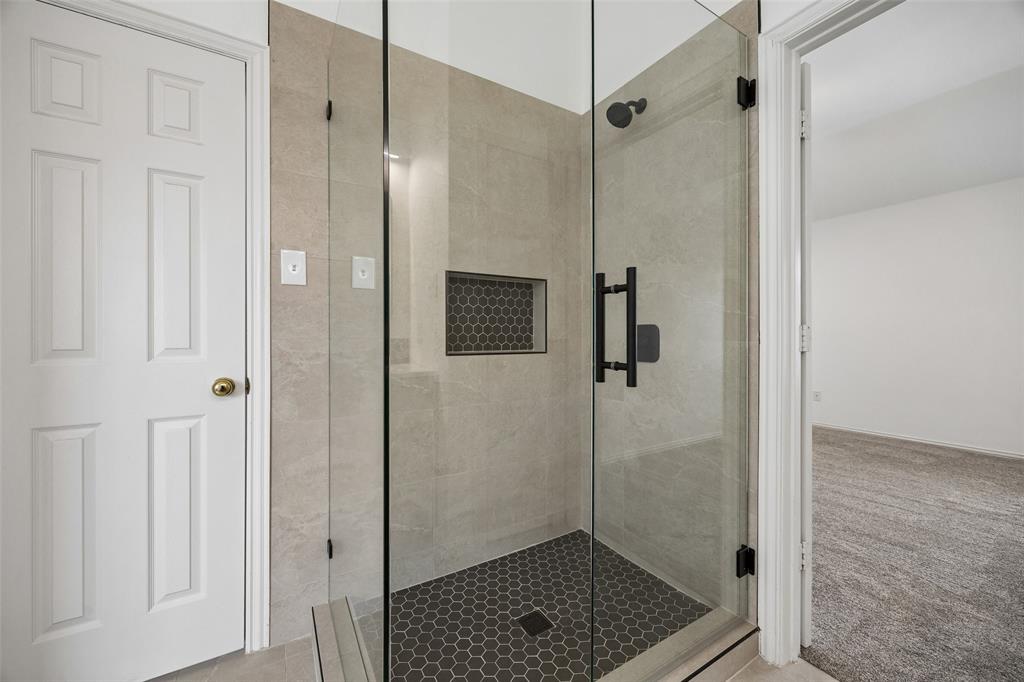 2701 Oates Drive