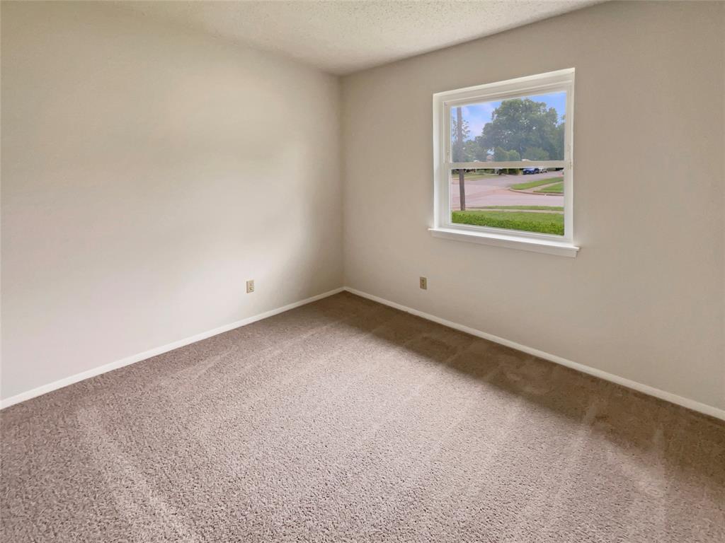 739 Sun Valley Drive