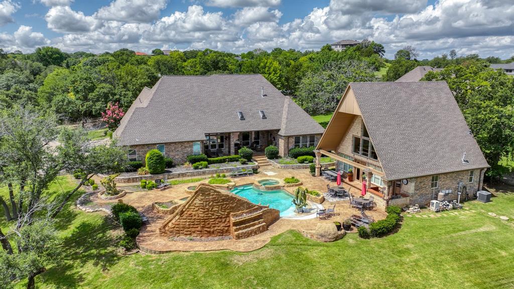 115 Autumn Springs Court