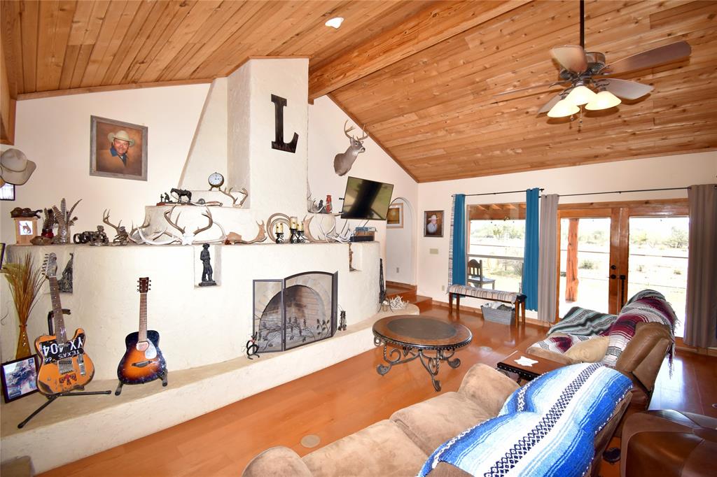 19319 Ranch Road 1871